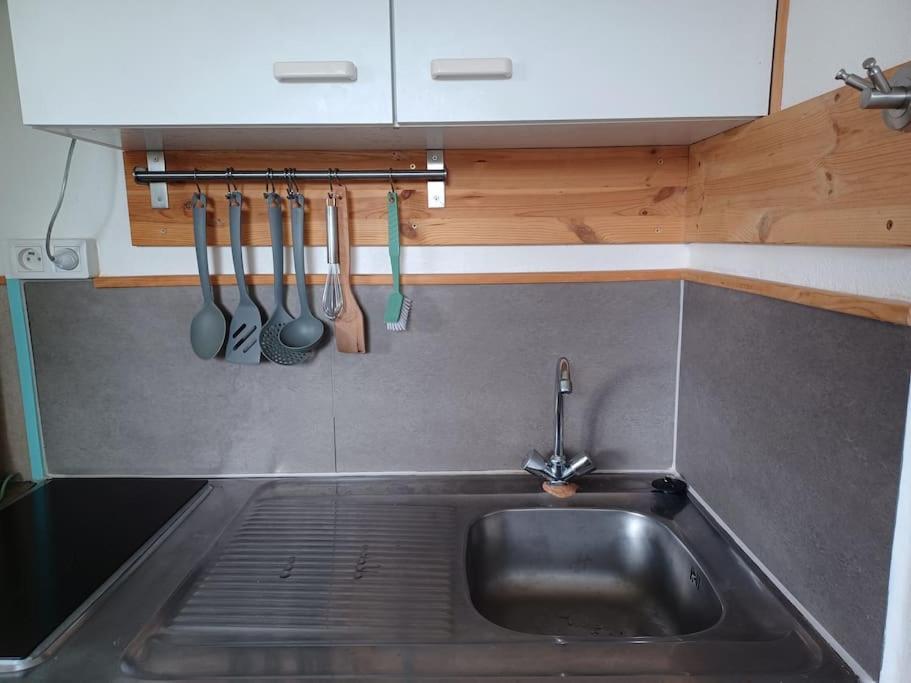 Studio Rdc Calme Avec Parking Ferme Pres Autoroute Et Tram C Mulhouse Exterior photo